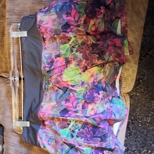 Lululemon size 10 court rival high rise skirt